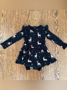 Kyte Baby Twirl Bodysuit in Black Reindeer print 12-18mo